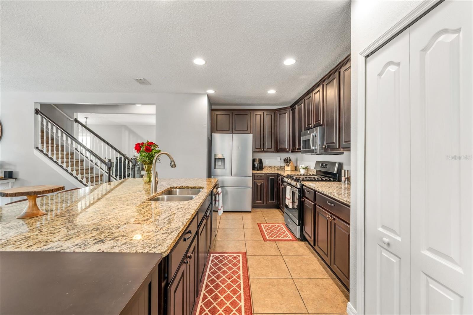 1049 NW 233RD DR, NEWBERRY, FL, 32669