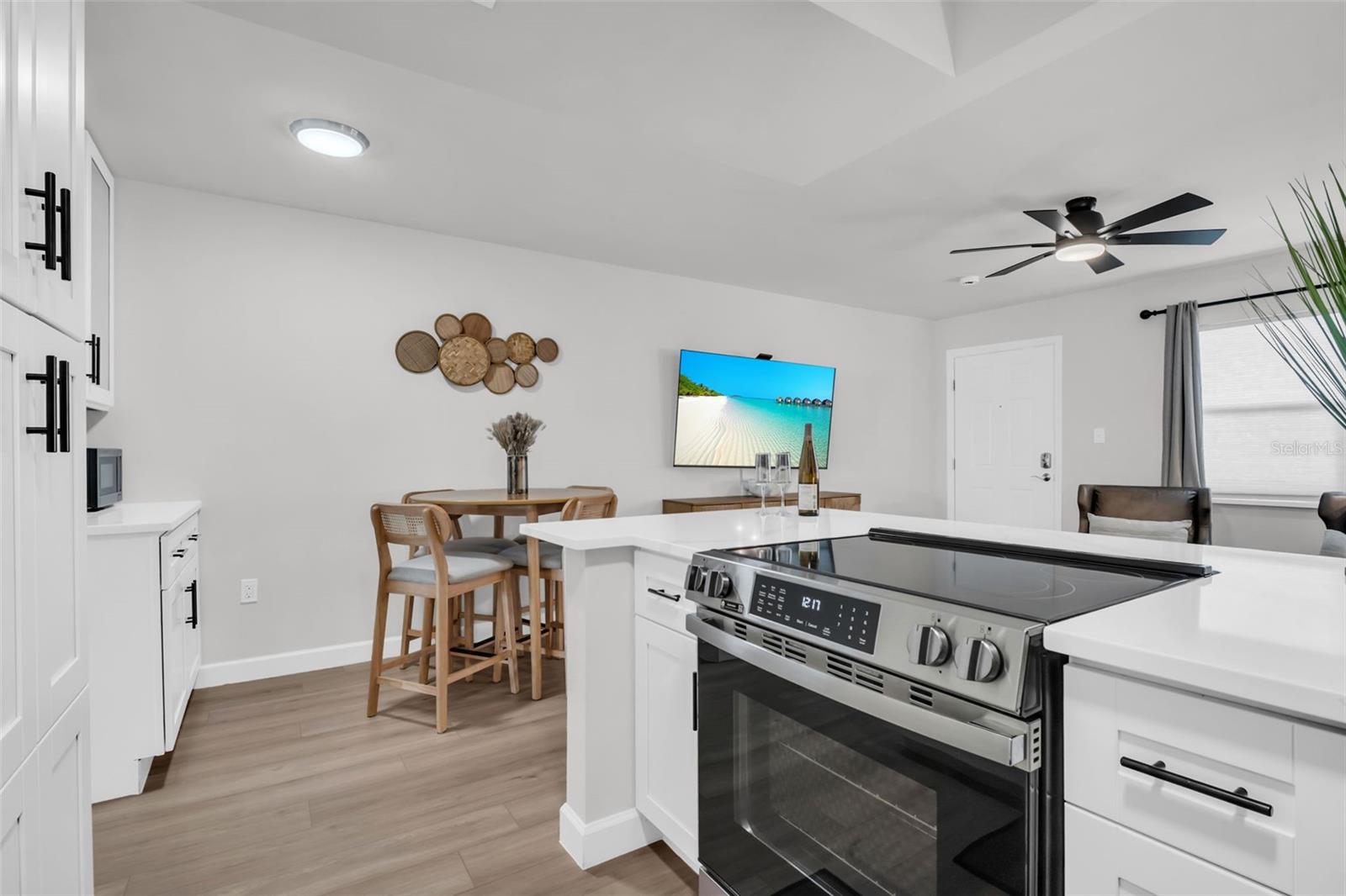 9715 HARRELL AVE #9, TREASURE ISLAND, FL, 33706