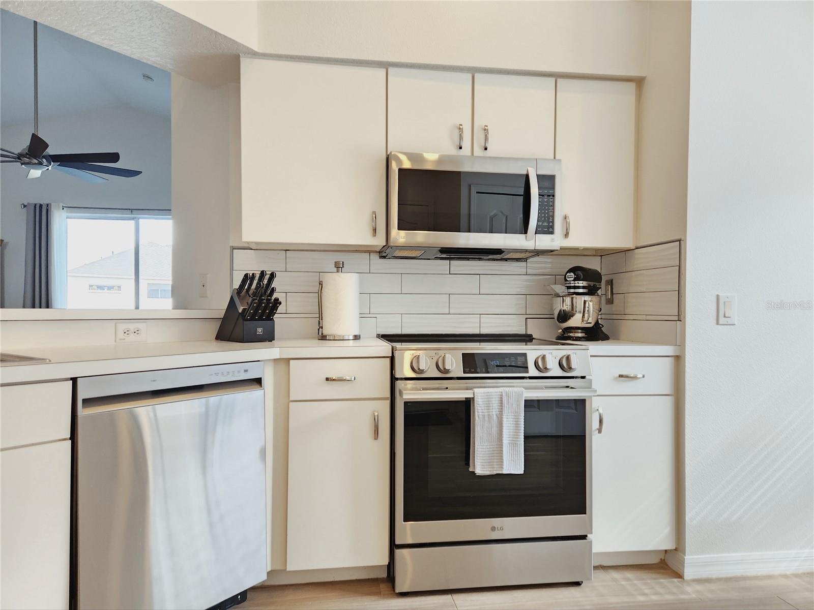 1426 APPLETON PLACE, WESLEY CHAPEL, FL, 33543