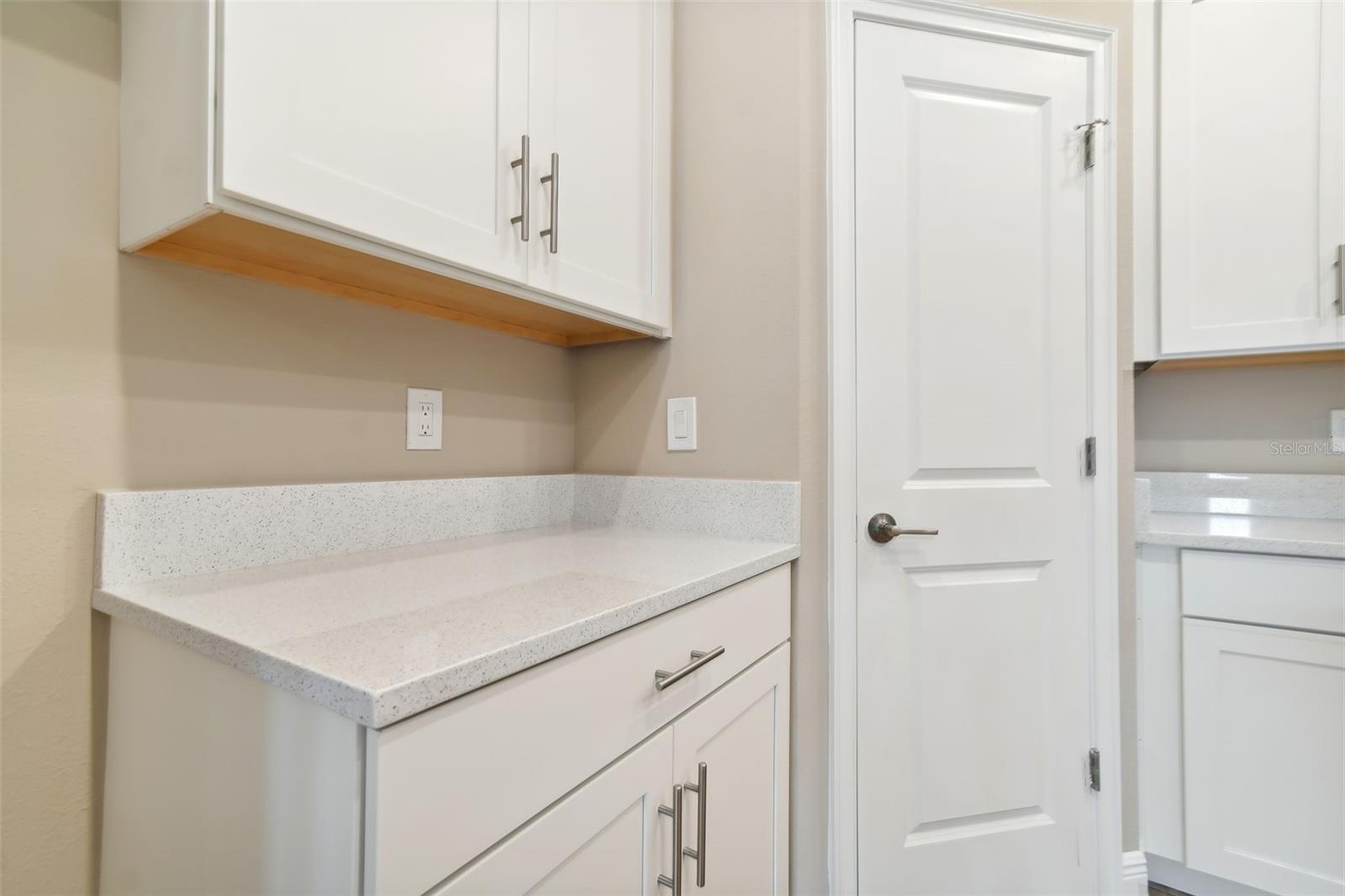 TB8483468 Property Photo