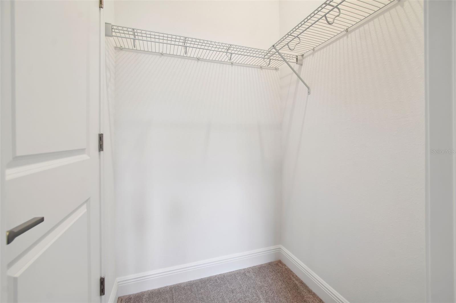 TB8483468 Property Photo