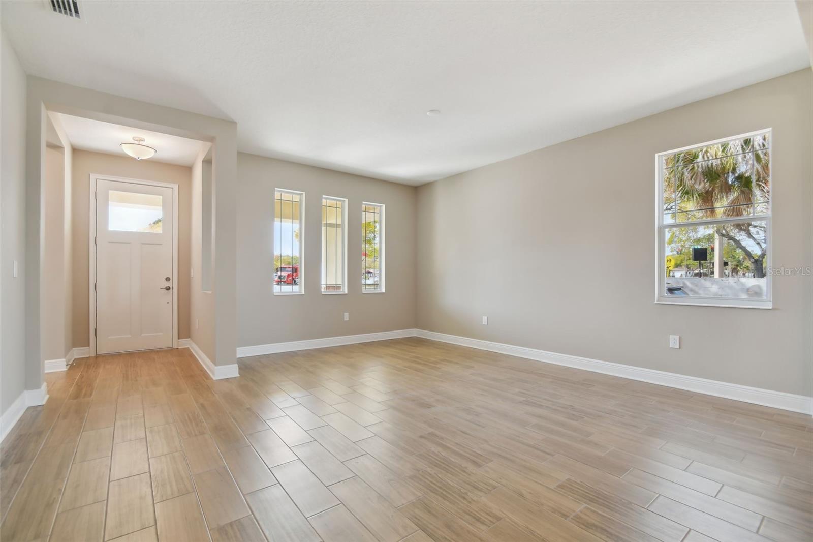 TB8483468 Property Photo