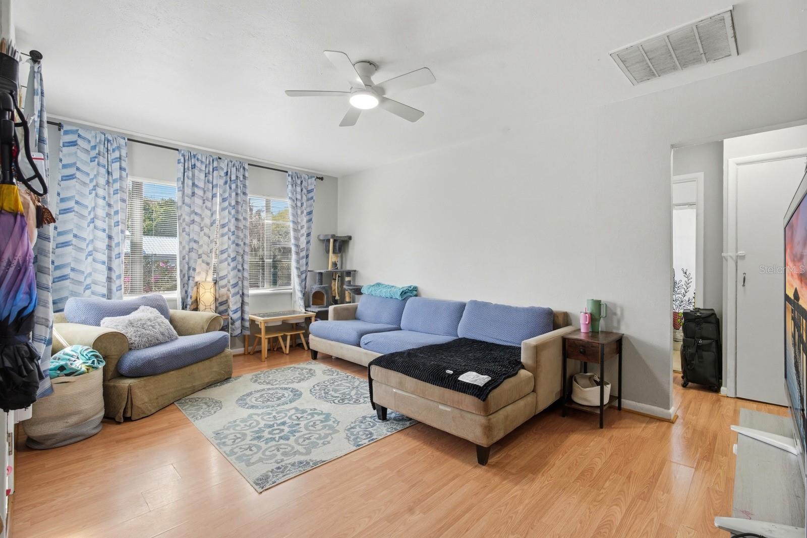 2627 MYRTLE AVE, MIMS, FL, 32754