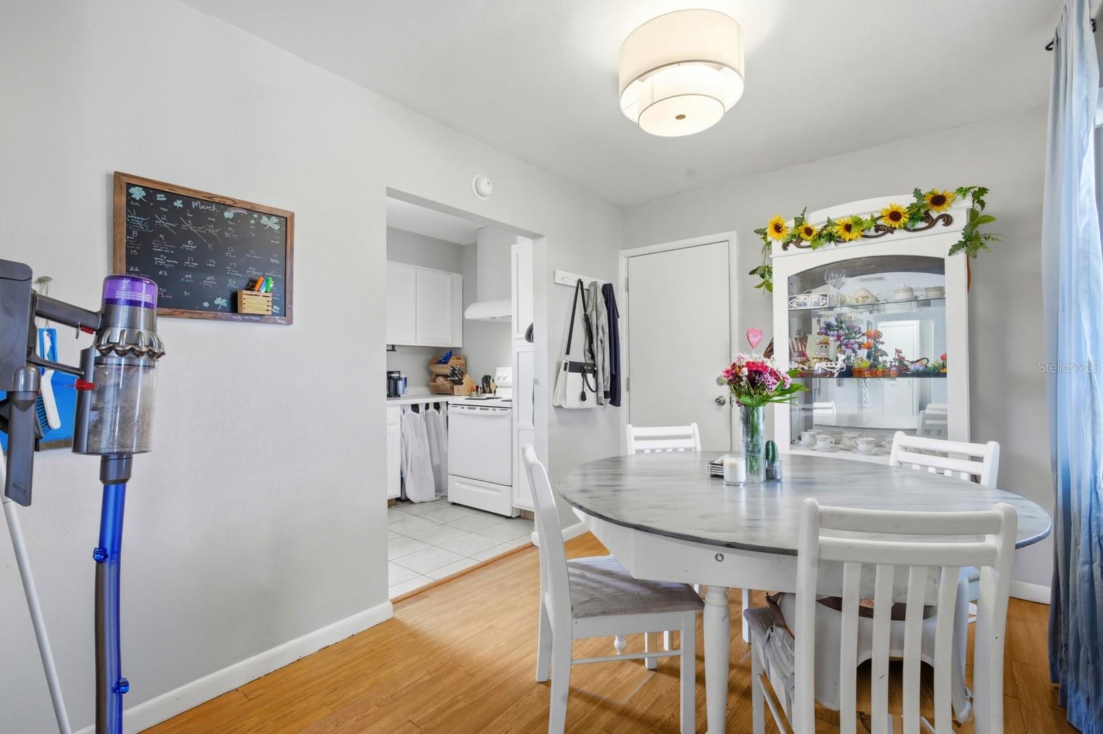 2627 MYRTLE AVE, MIMS, FL, 32754