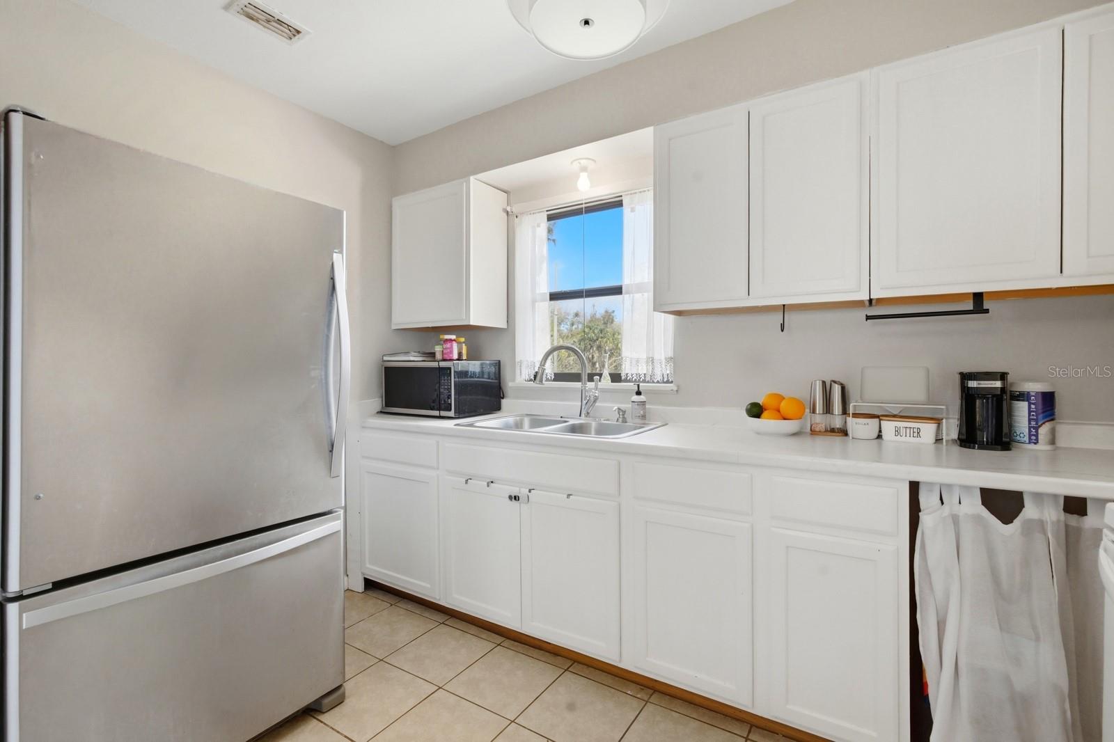 2627 MYRTLE AVE, MIMS, FL, 32754