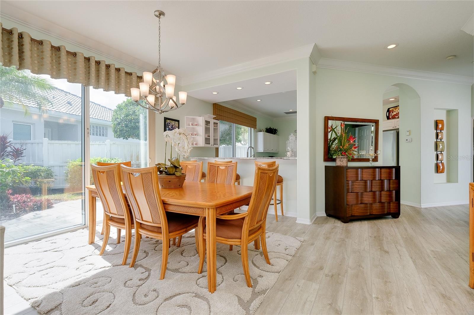 8639 54TH AVENUE CIR E, BRADENTON, FL, 34211