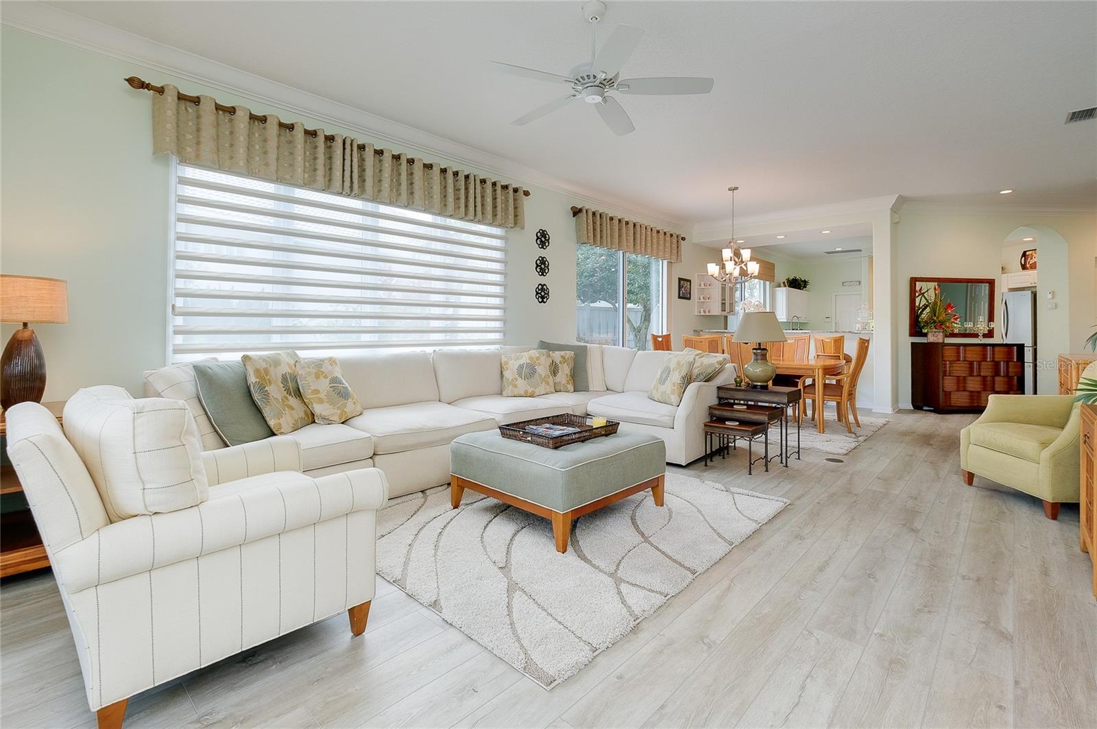 8639 54TH AVENUE CIR E, BRADENTON, FL, 34211