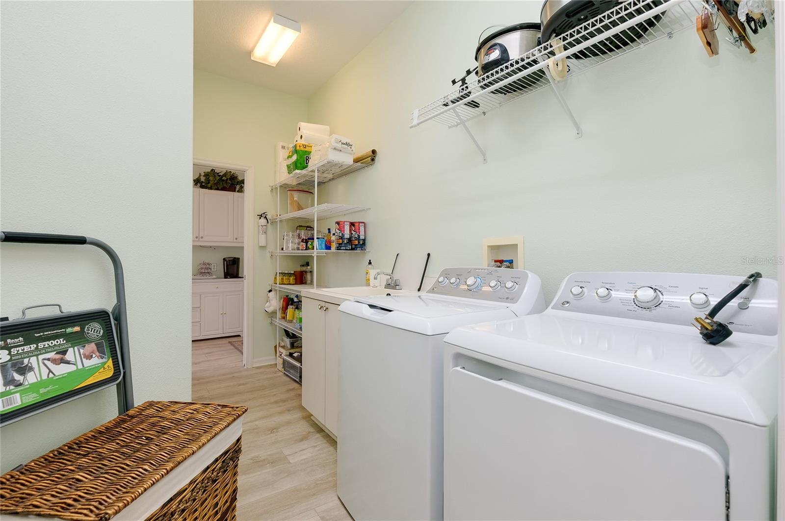 8639 54TH AVENUE CIR E, BRADENTON, FL, 34211