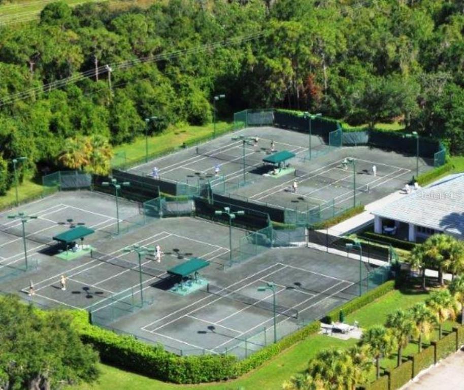 8639 54TH AVENUE CIR E, BRADENTON, FL, 34211