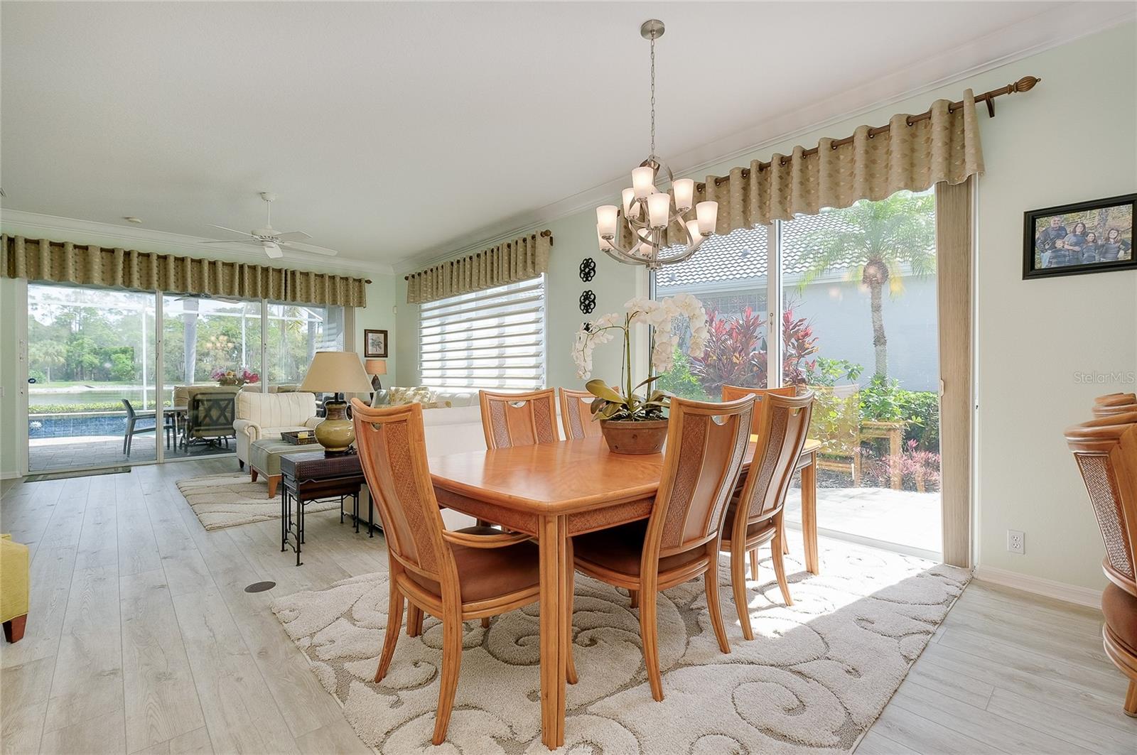 8639 54TH AVENUE CIR E, BRADENTON, FL, 34211