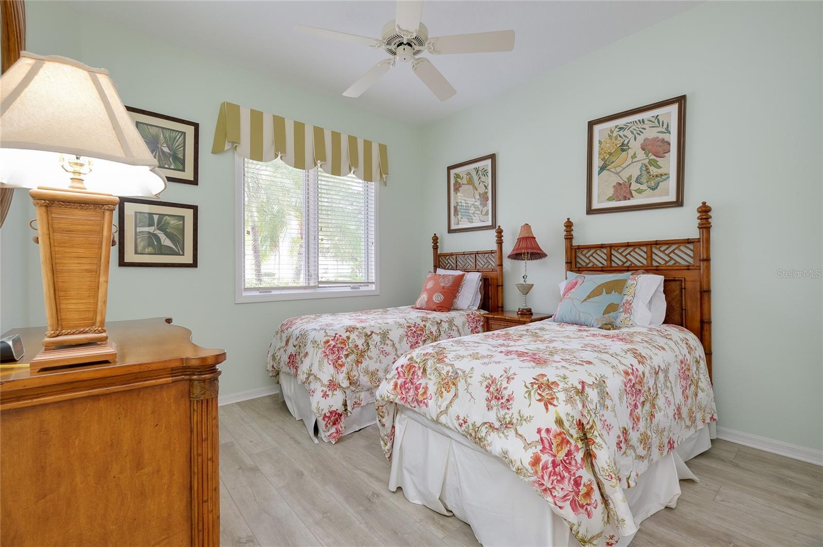 8639 54TH AVENUE CIR E, BRADENTON, FL, 34211