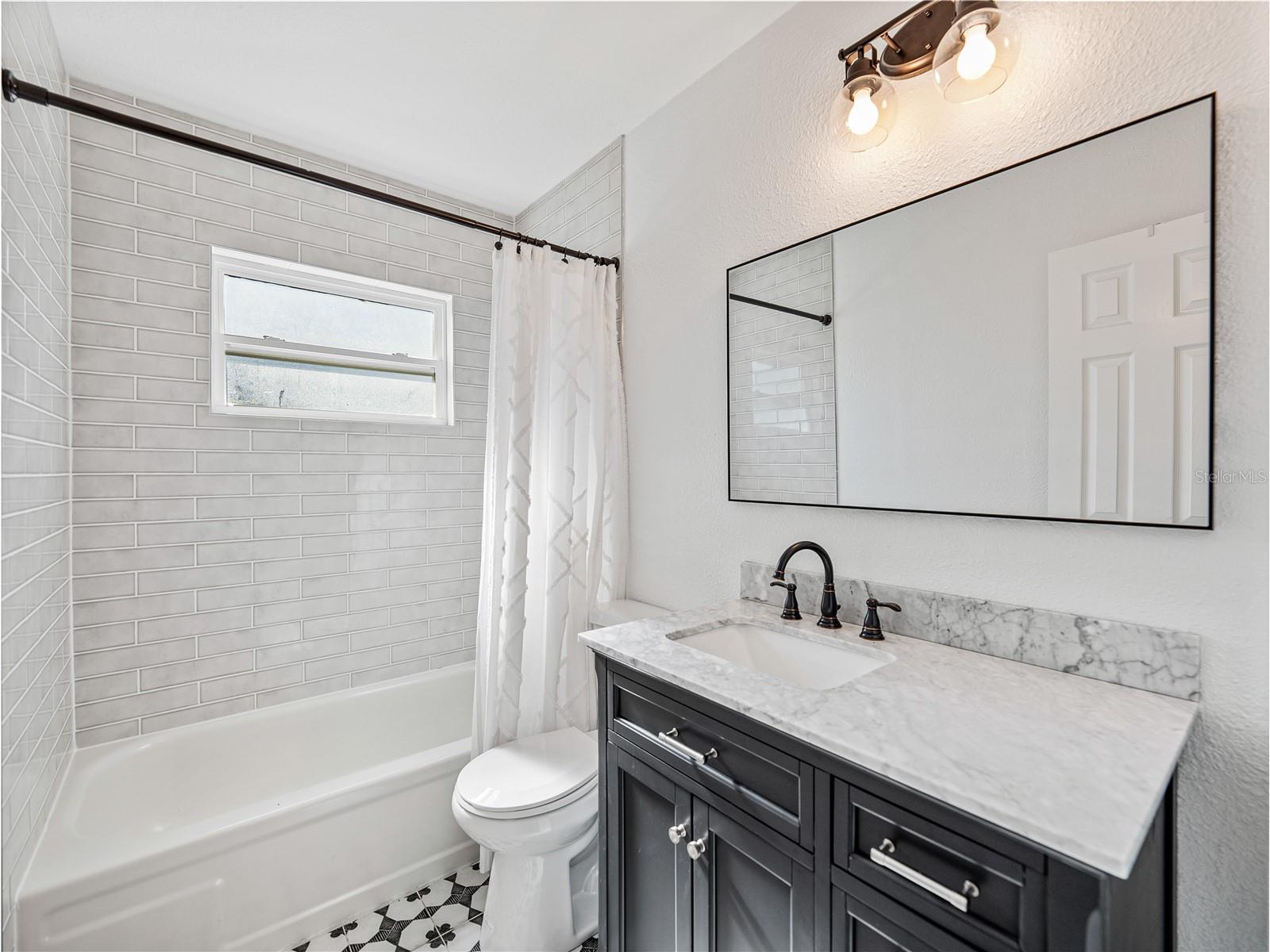 6000 19TH ST NE, ST PETERSBURG, FL, 33703