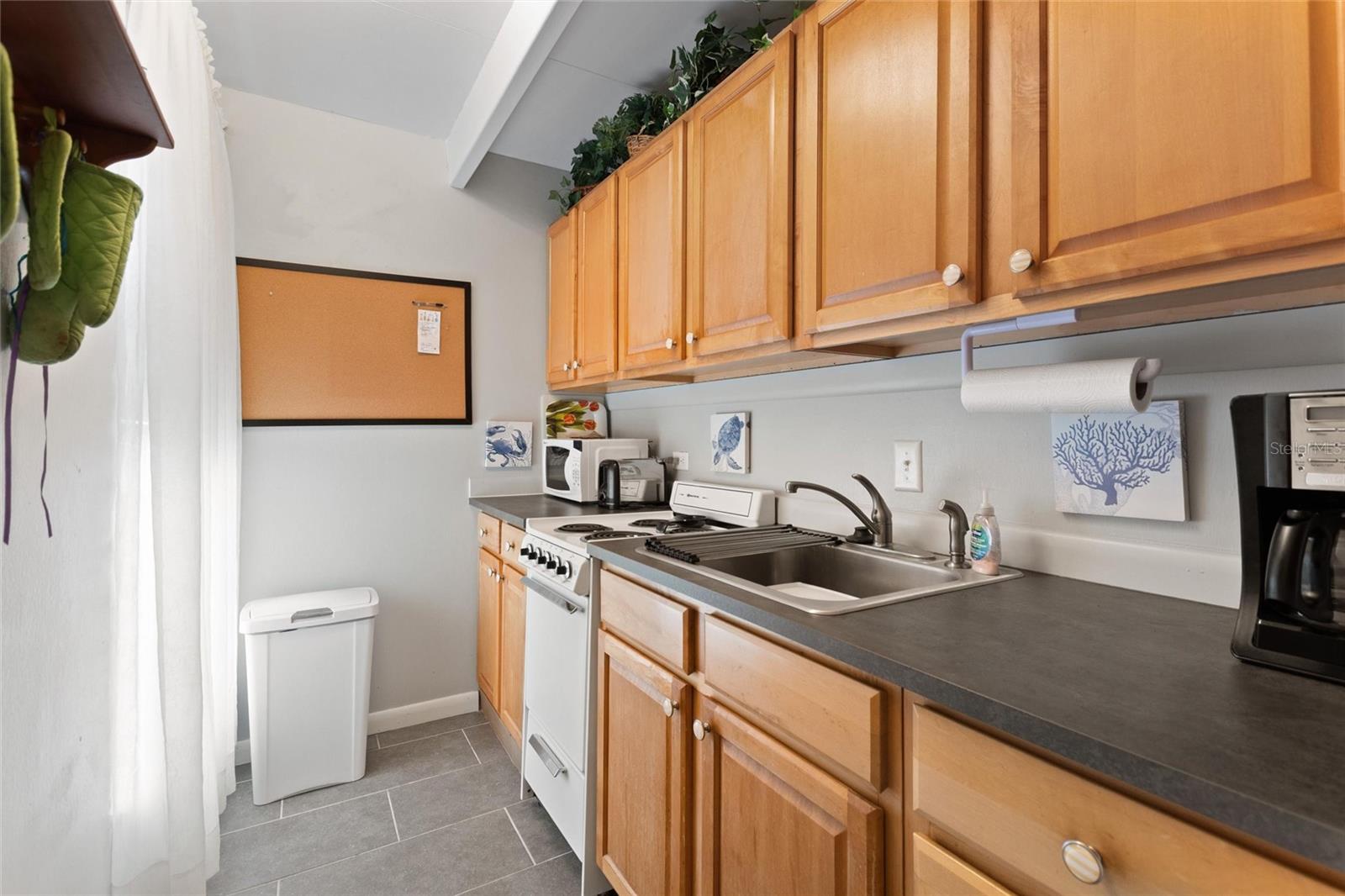 1823 CLUB CIR, LAKESHORE, FL, 33854