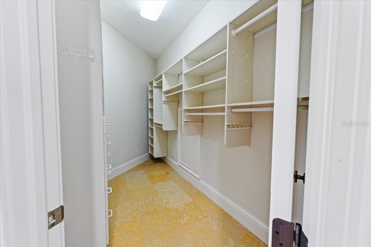 5237 MAHOGANY RIDGE DR, NAPLES, FL, 34119