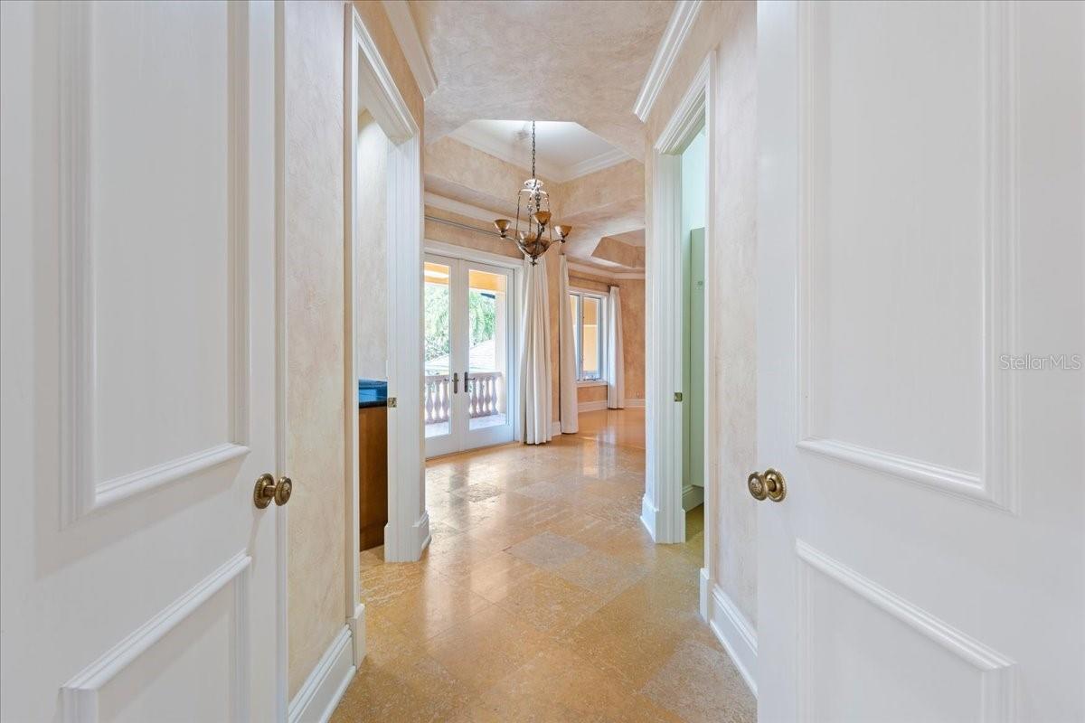 5237 MAHOGANY RIDGE DR, NAPLES, FL, 34119