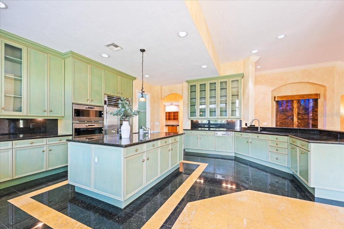 5237 MAHOGANY RIDGE DR, NAPLES, FL, 34119