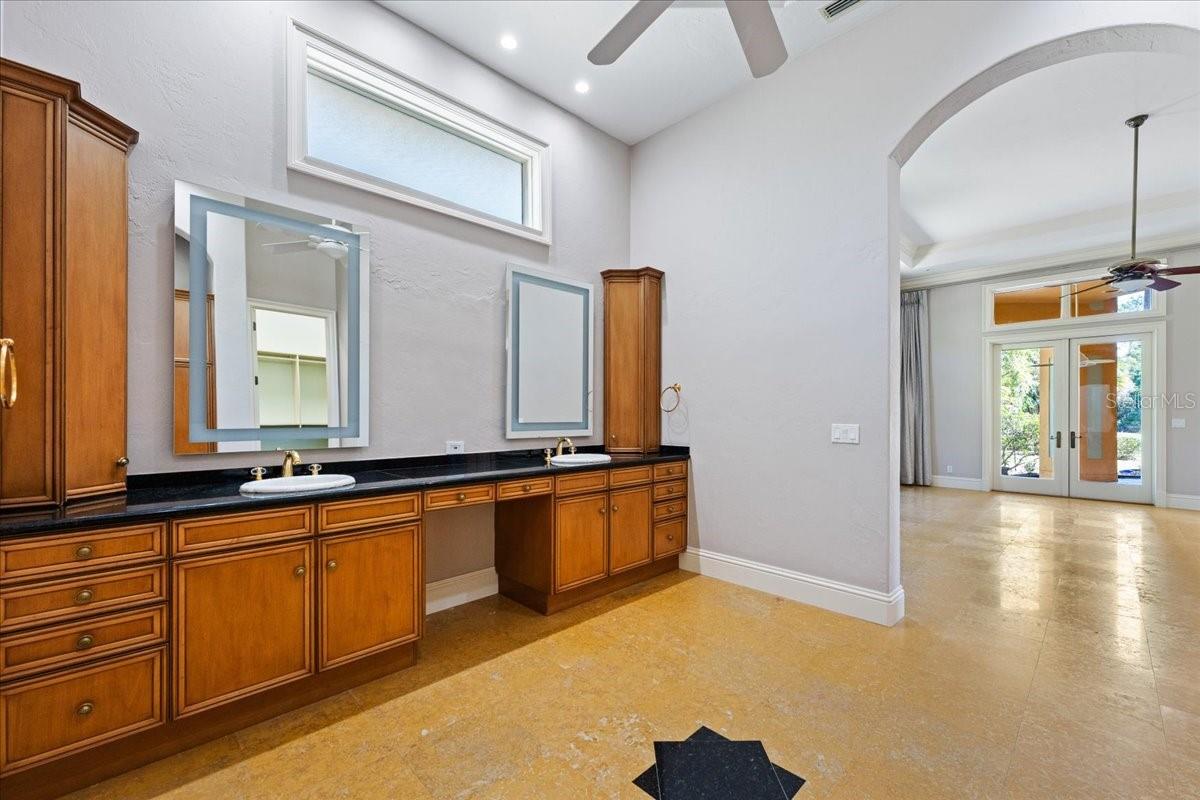 5237 MAHOGANY RIDGE DR, NAPLES, FL, 34119