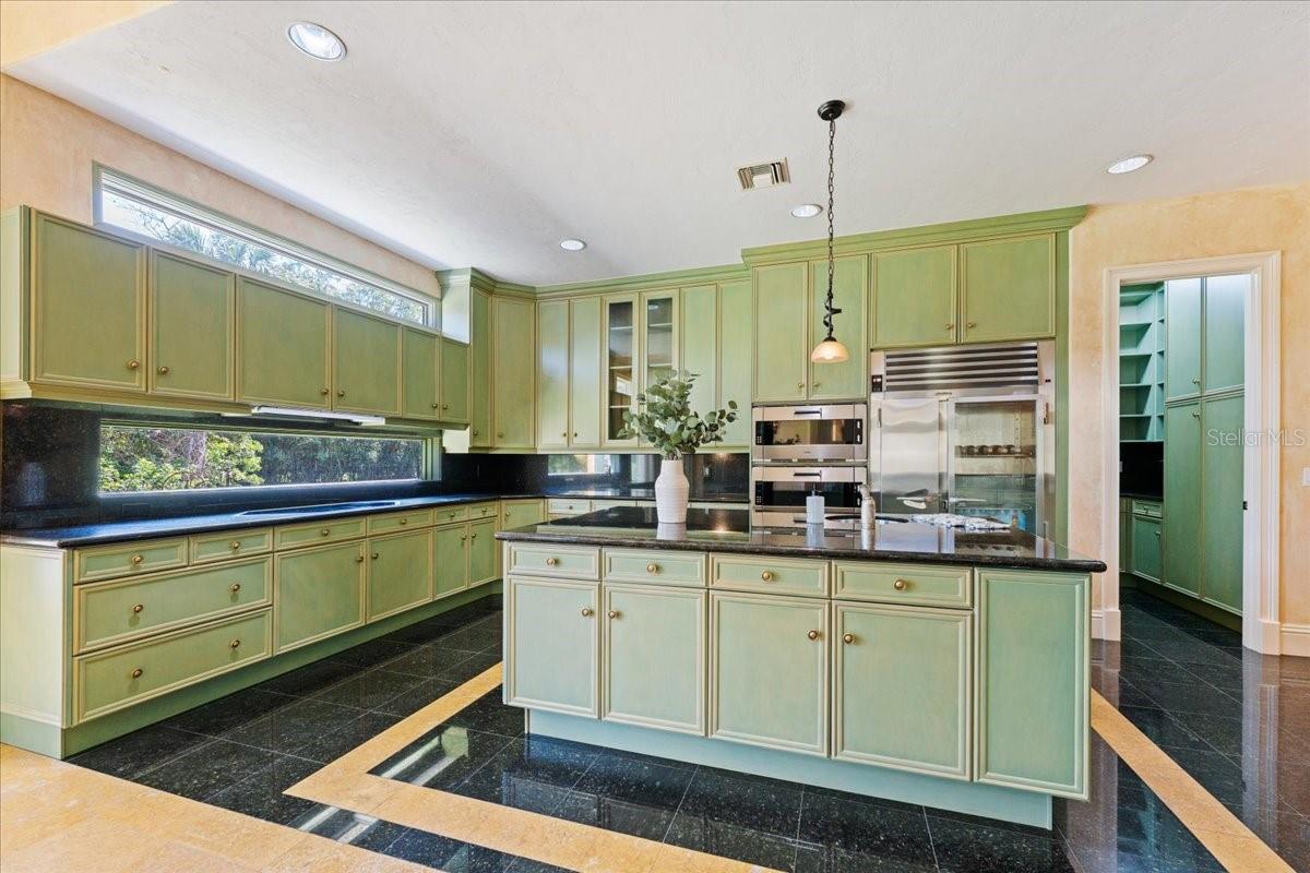 5237 MAHOGANY RIDGE DR, NAPLES, FL, 34119