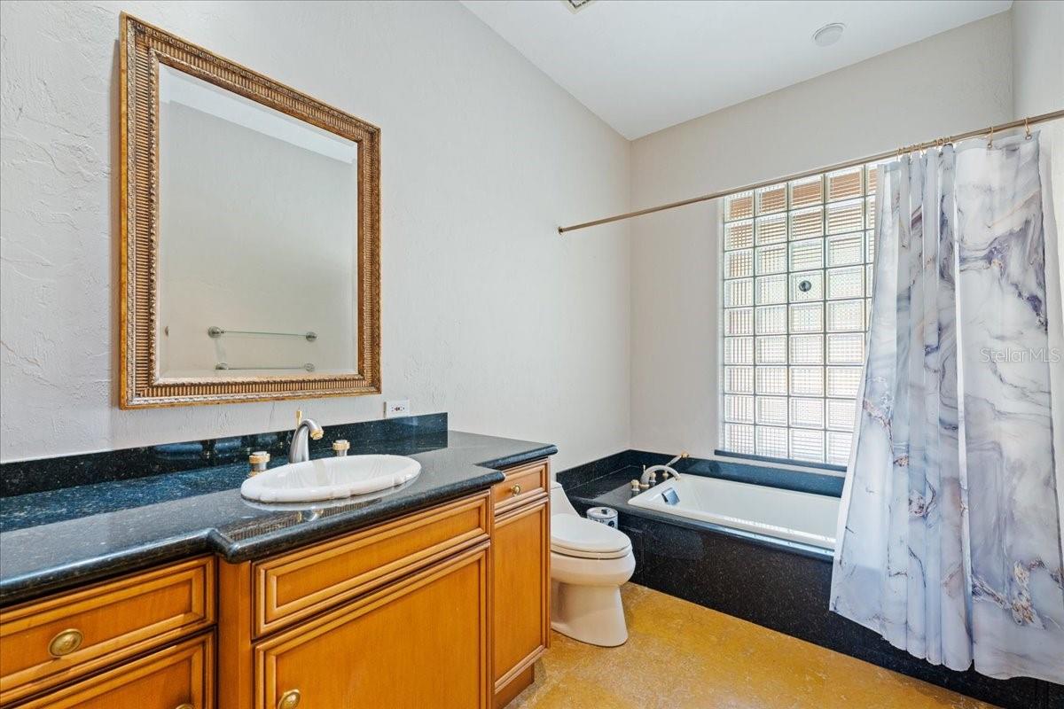 5237 MAHOGANY RIDGE DR, NAPLES, FL, 34119
