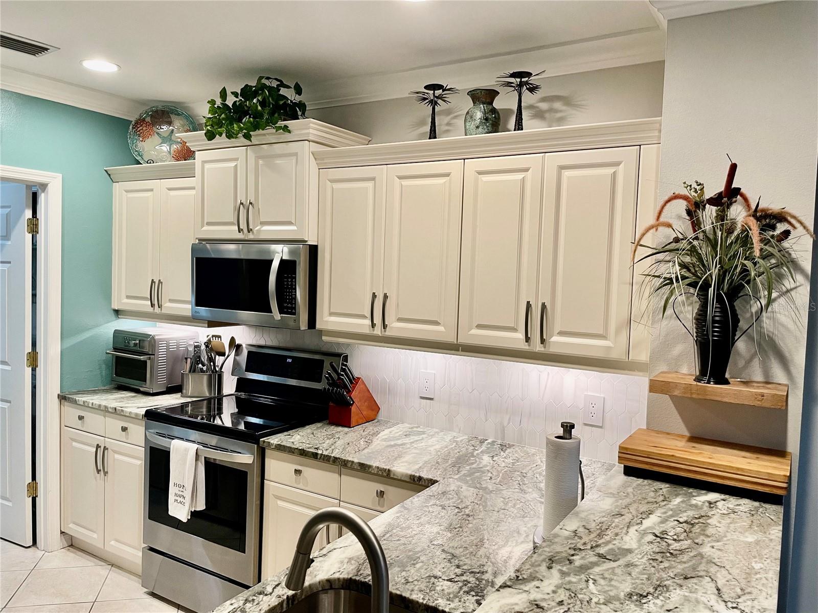 5635 WHITEHEAD ST, BRADENTON, FL, 34203