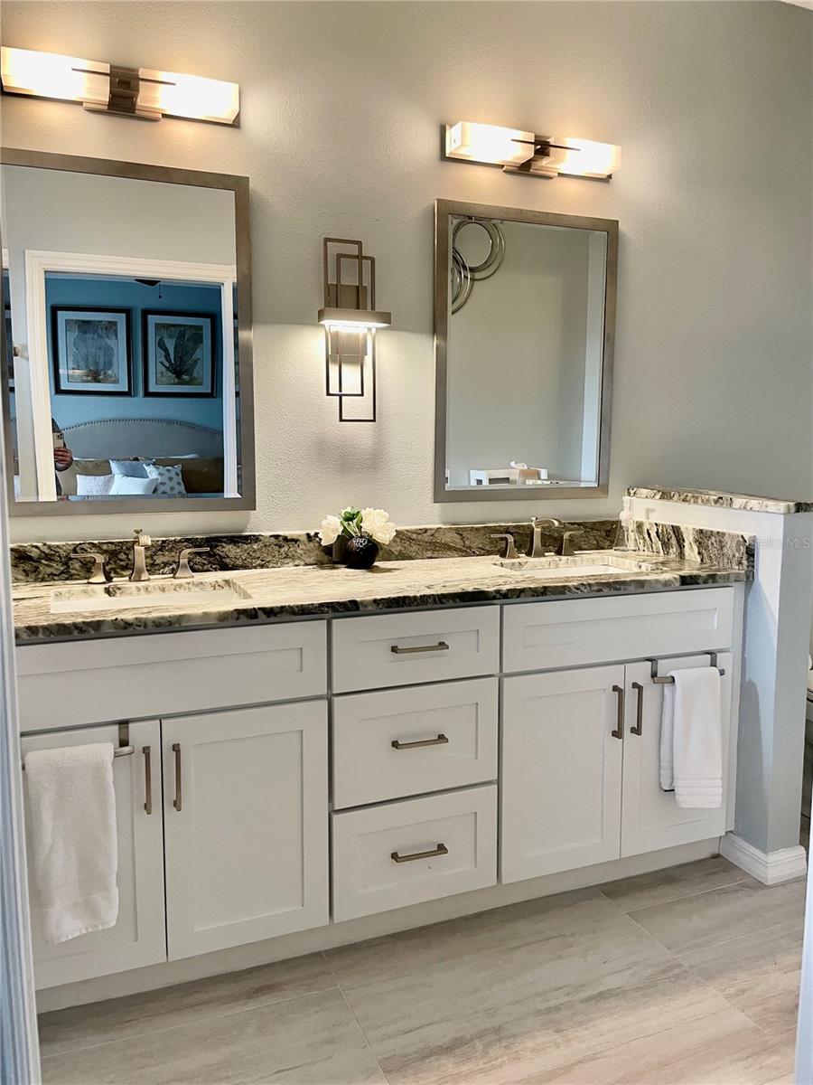 5635 WHITEHEAD ST, BRADENTON, FL, 34203