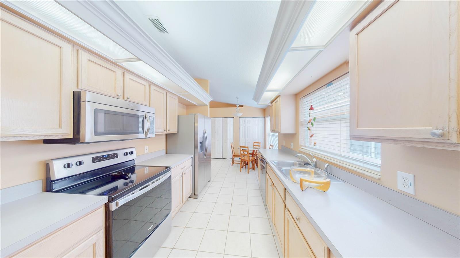 1103 MALLORY POINT DR, VALRICO, FL, 33596