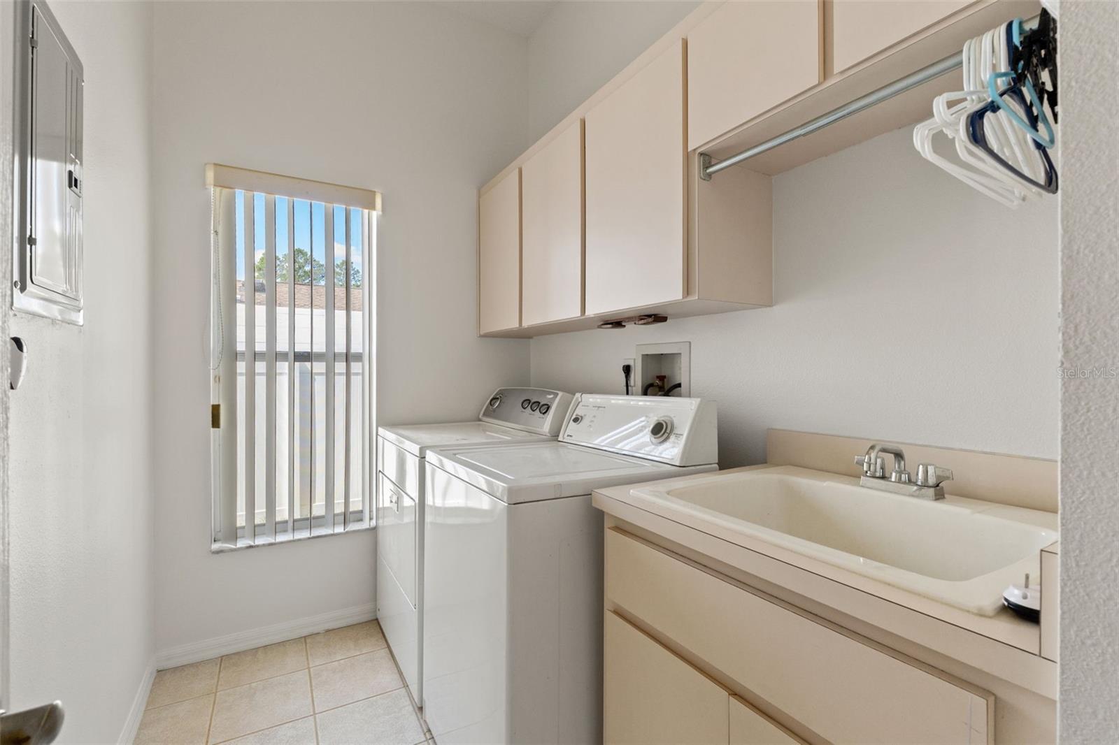 11275 FURLEY AVE, WEEKI WACHEE, FL, 34613