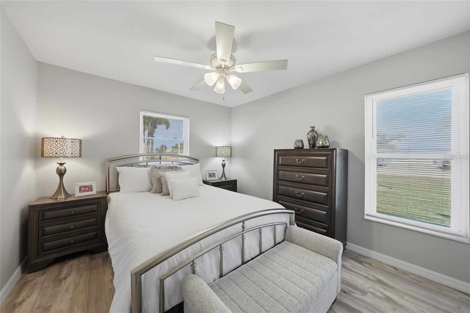 1120 SE 23RD TER, CAPE CORAL, FL, 33990