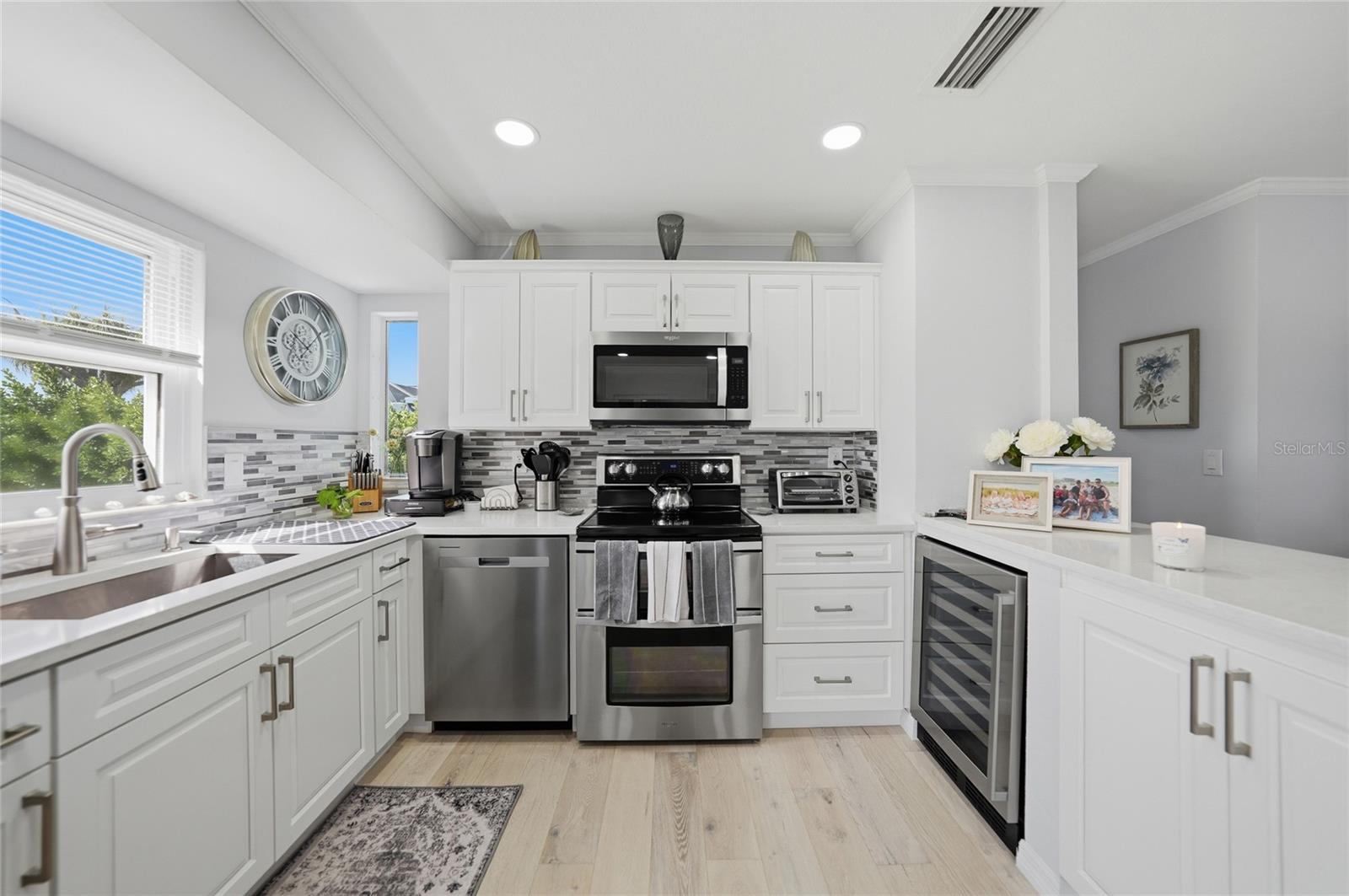 1120 SE 23RD TER, CAPE CORAL, FL, 33990