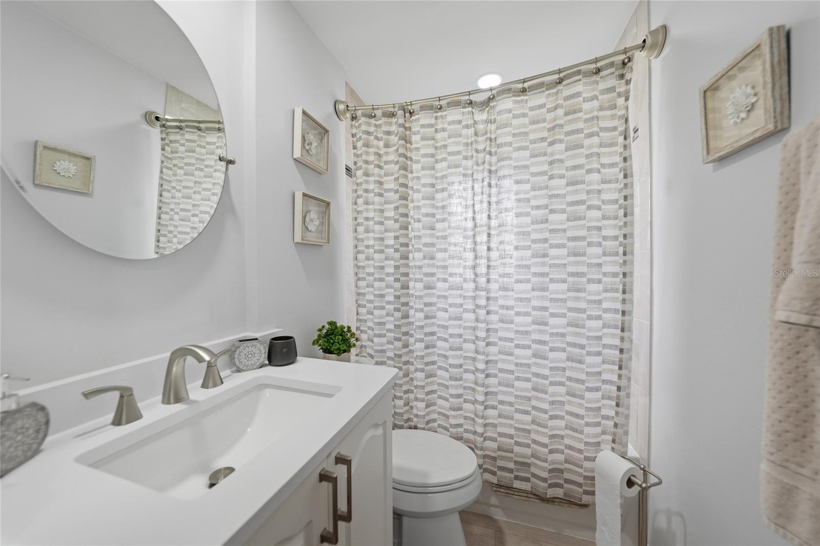 1120 SE 23RD TER, CAPE CORAL, FL, 33990