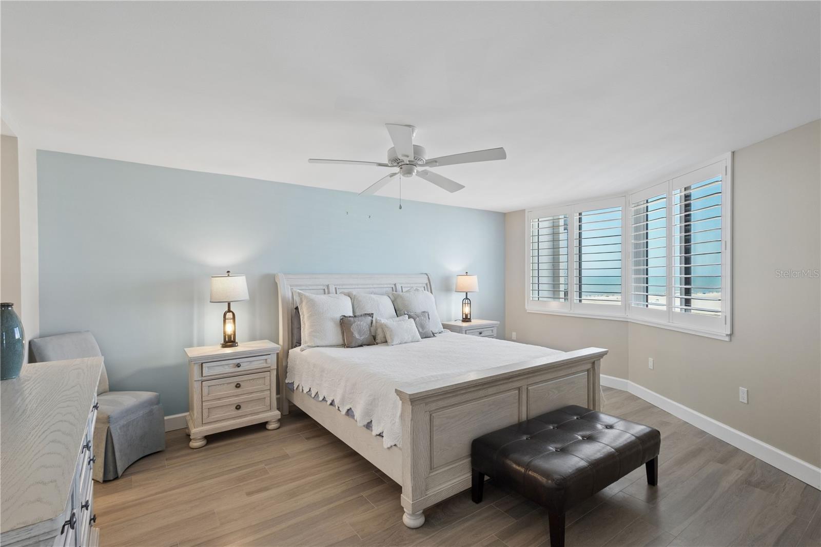 5880 MIDNIGHT PASS RD #704, SARASOTA, FL, 34242