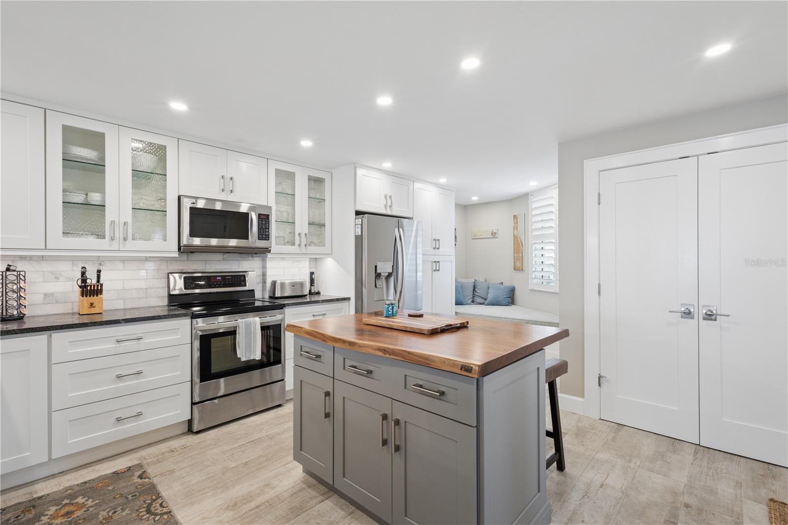 5880 MIDNIGHT PASS RD #704, SARASOTA, FL, 34242