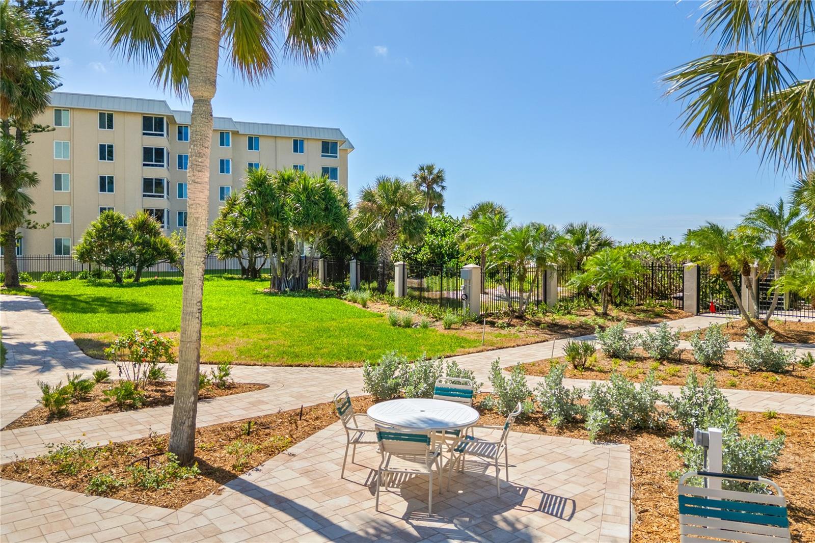 5880 MIDNIGHT PASS RD #704, SARASOTA, FL, 34242