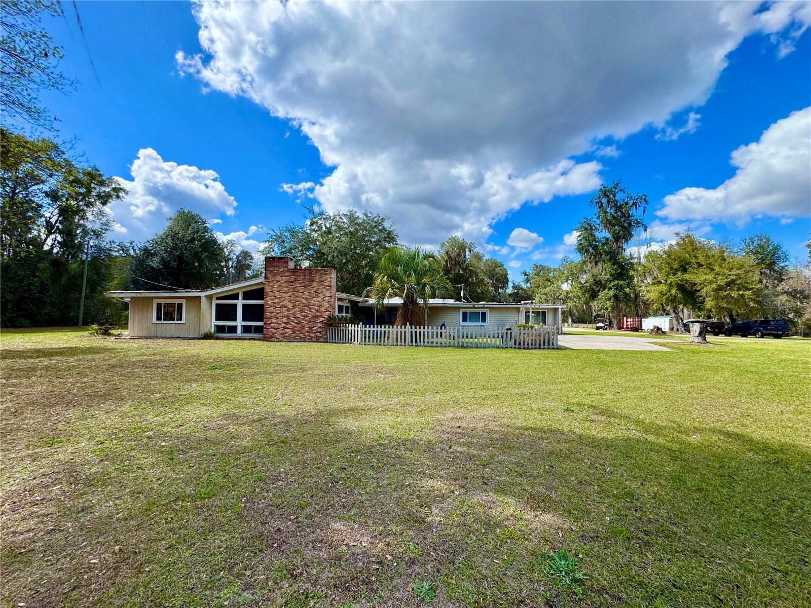 11816 SE COUNTY ROAD 234, MICANOPY, FL, 32667