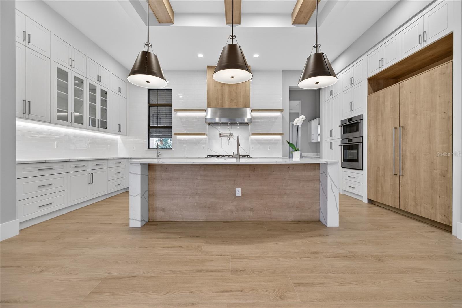 16130 PENDIO DR, BELLA COLLINA, FL, 34756