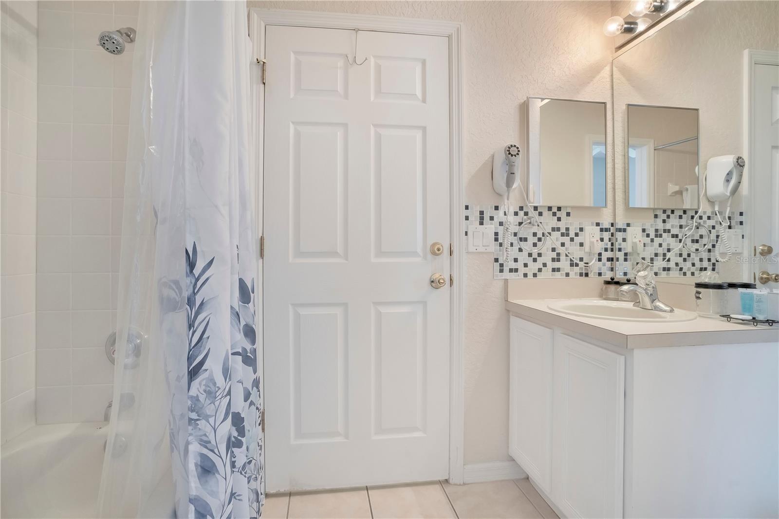 219 MIRAMAR AVE, DAVENPORT, FL, 33897