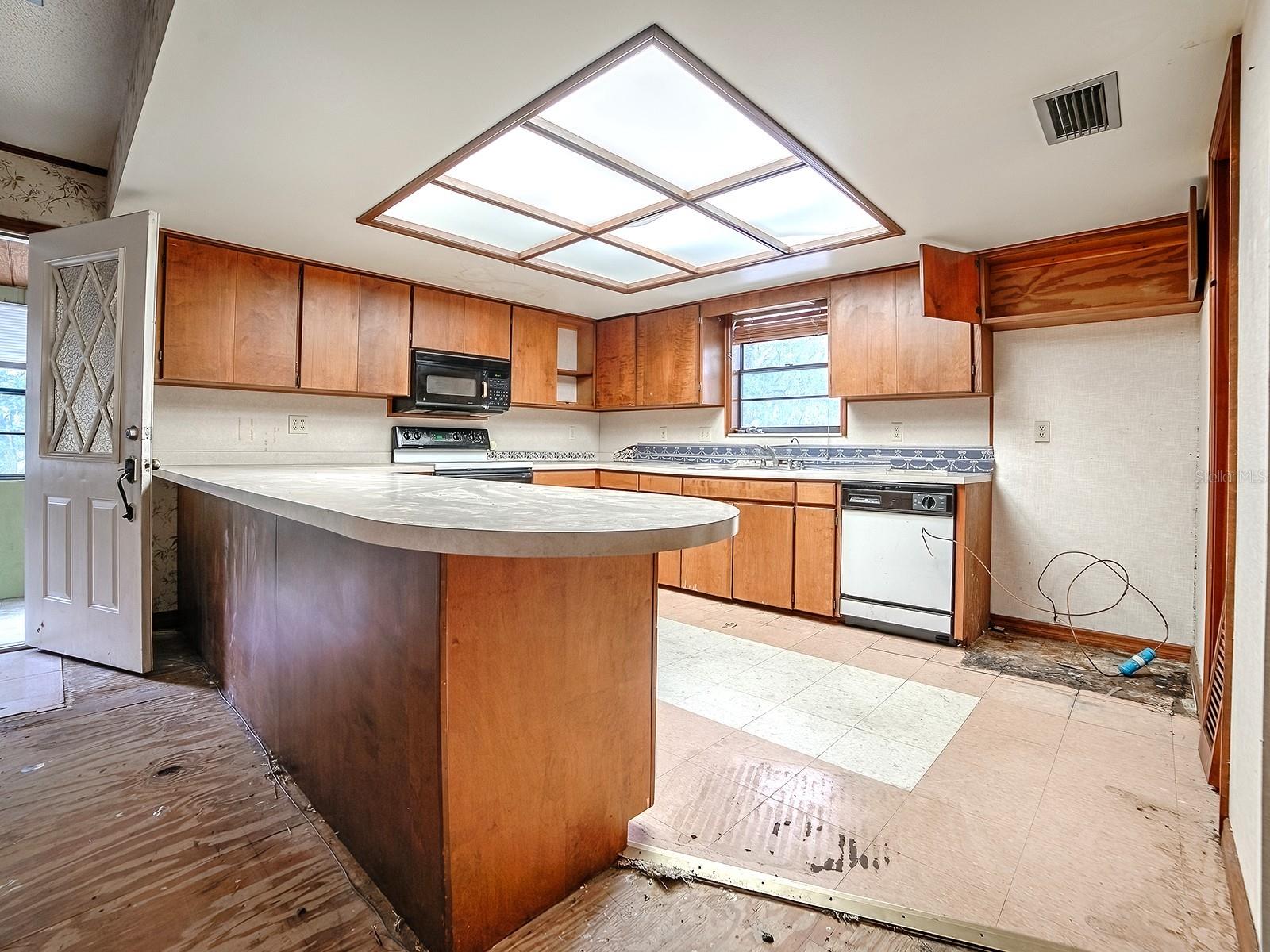913 SHEILA PL, APOPKA, FL, 32703