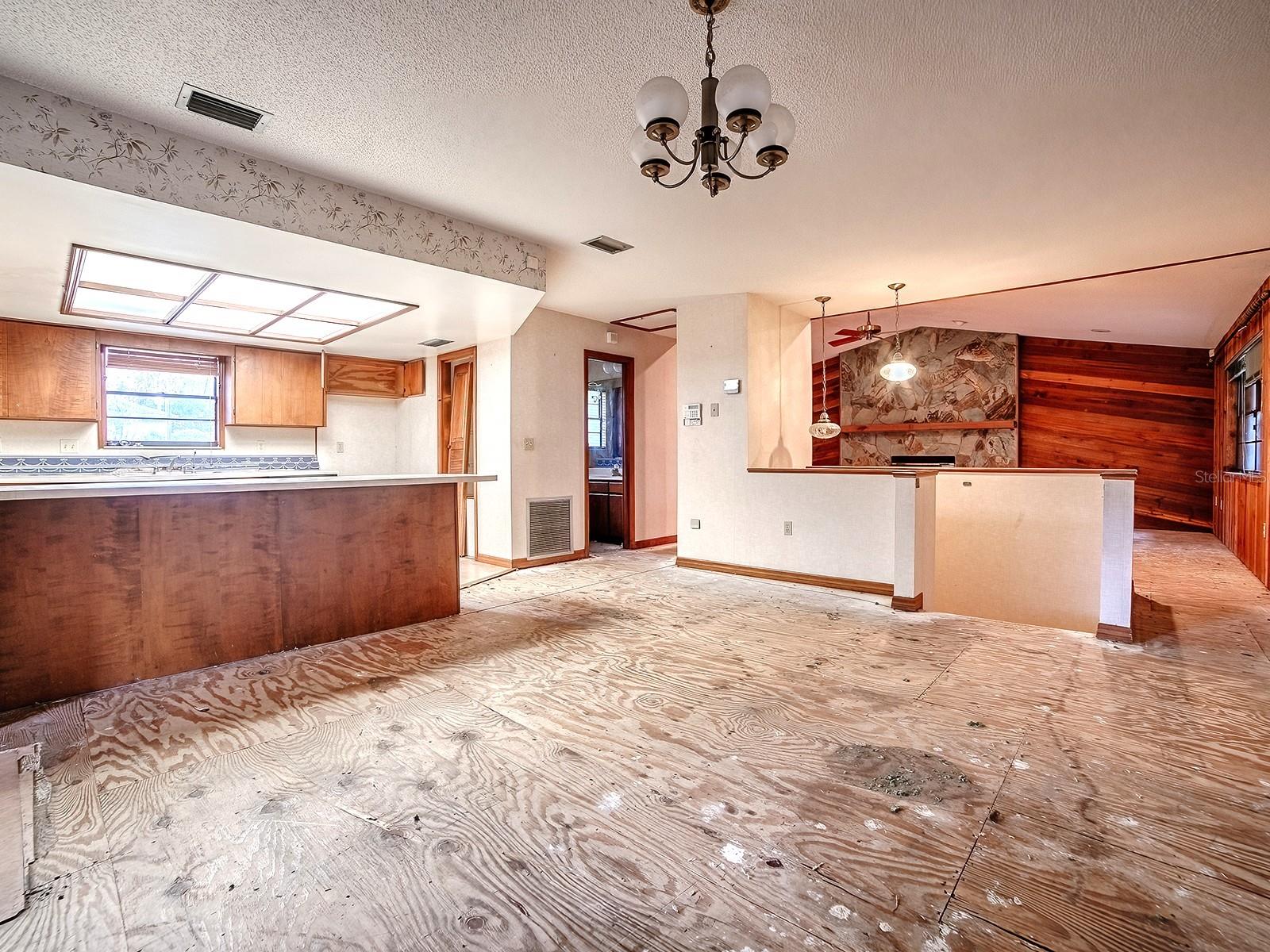913 SHEILA PL, APOPKA, FL, 32703
