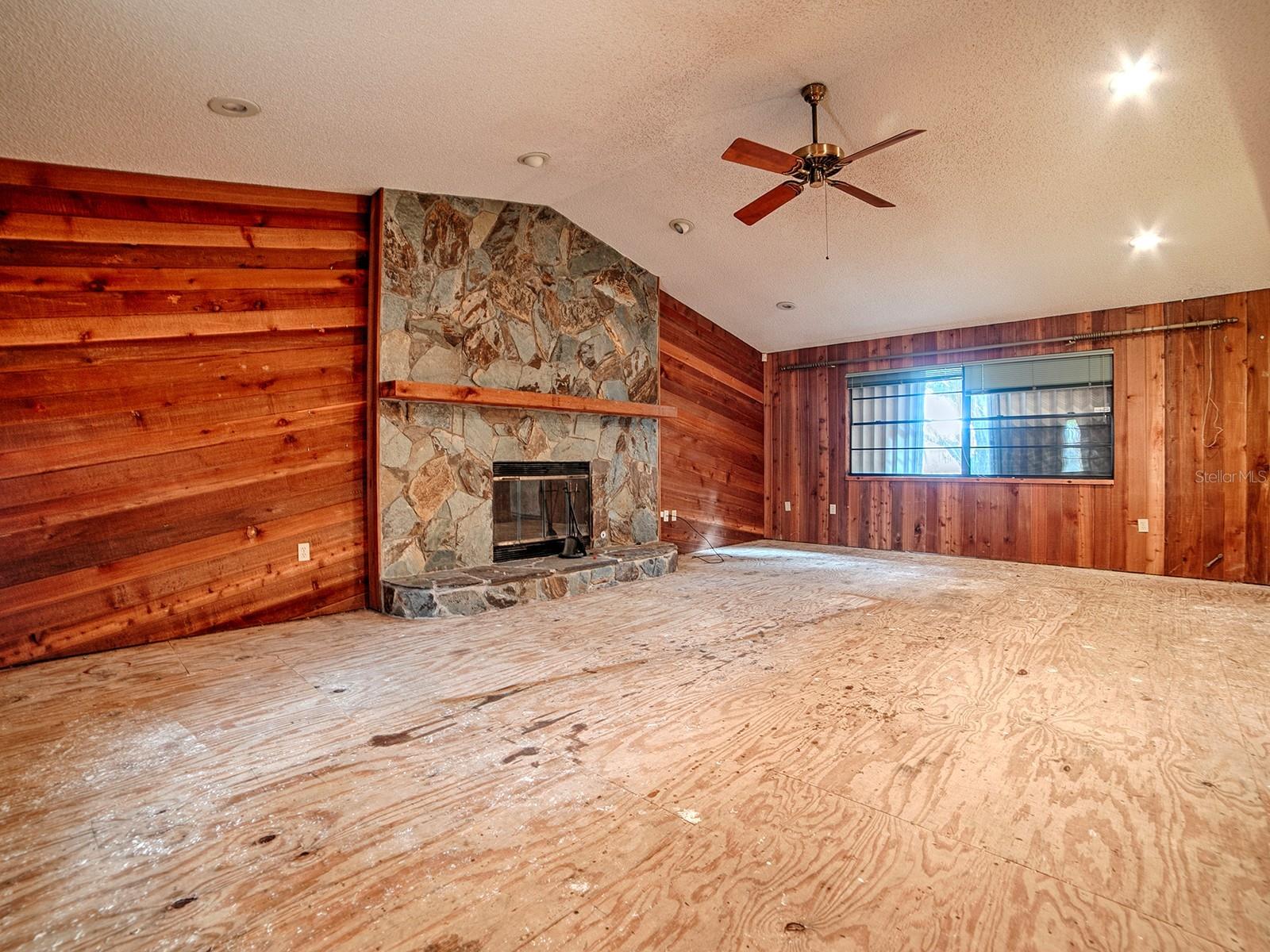 913 SHEILA PL, APOPKA, FL, 32703