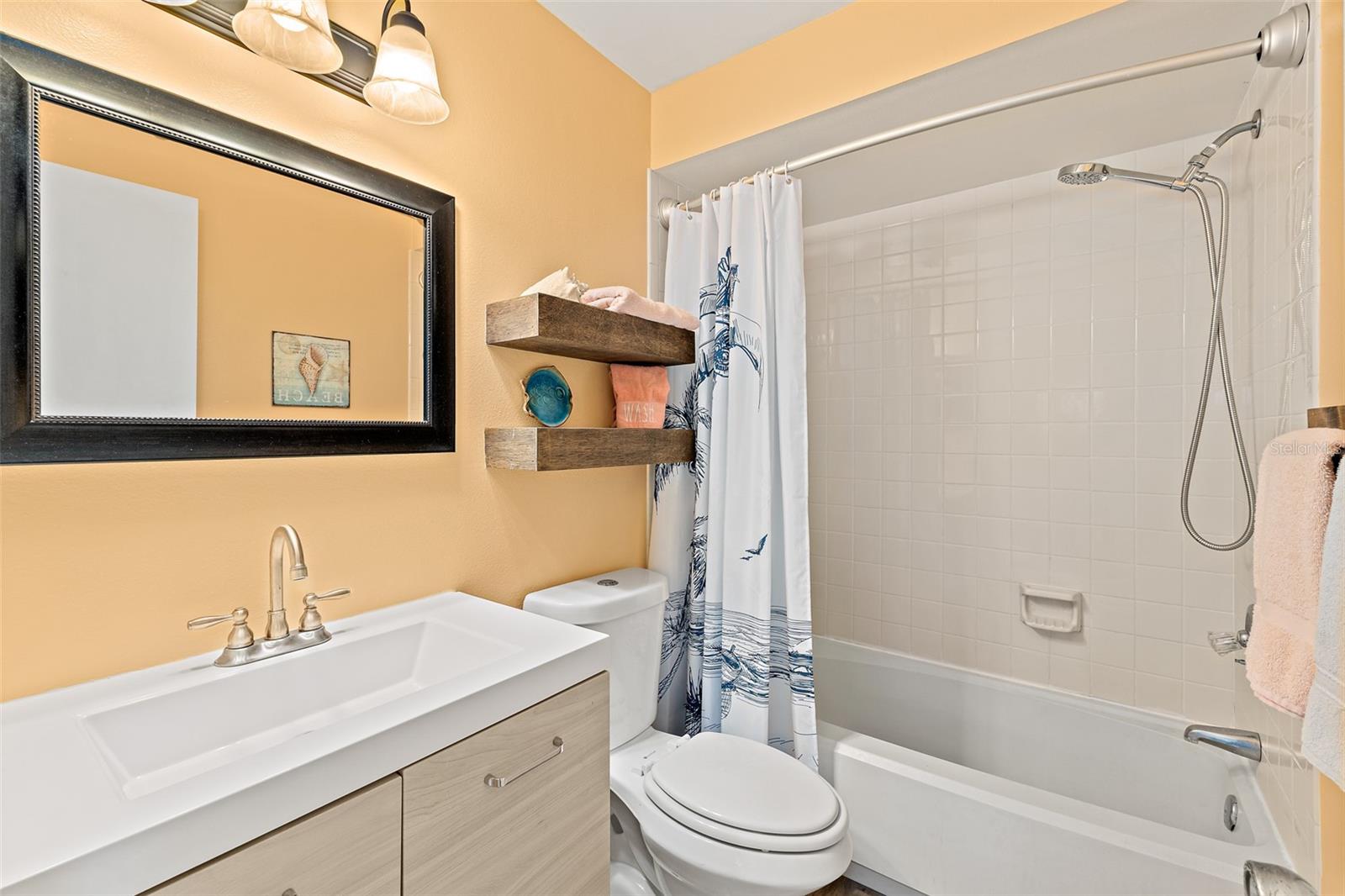 8713 BAY CT, CAPE CANAVERAL, FL, 32920