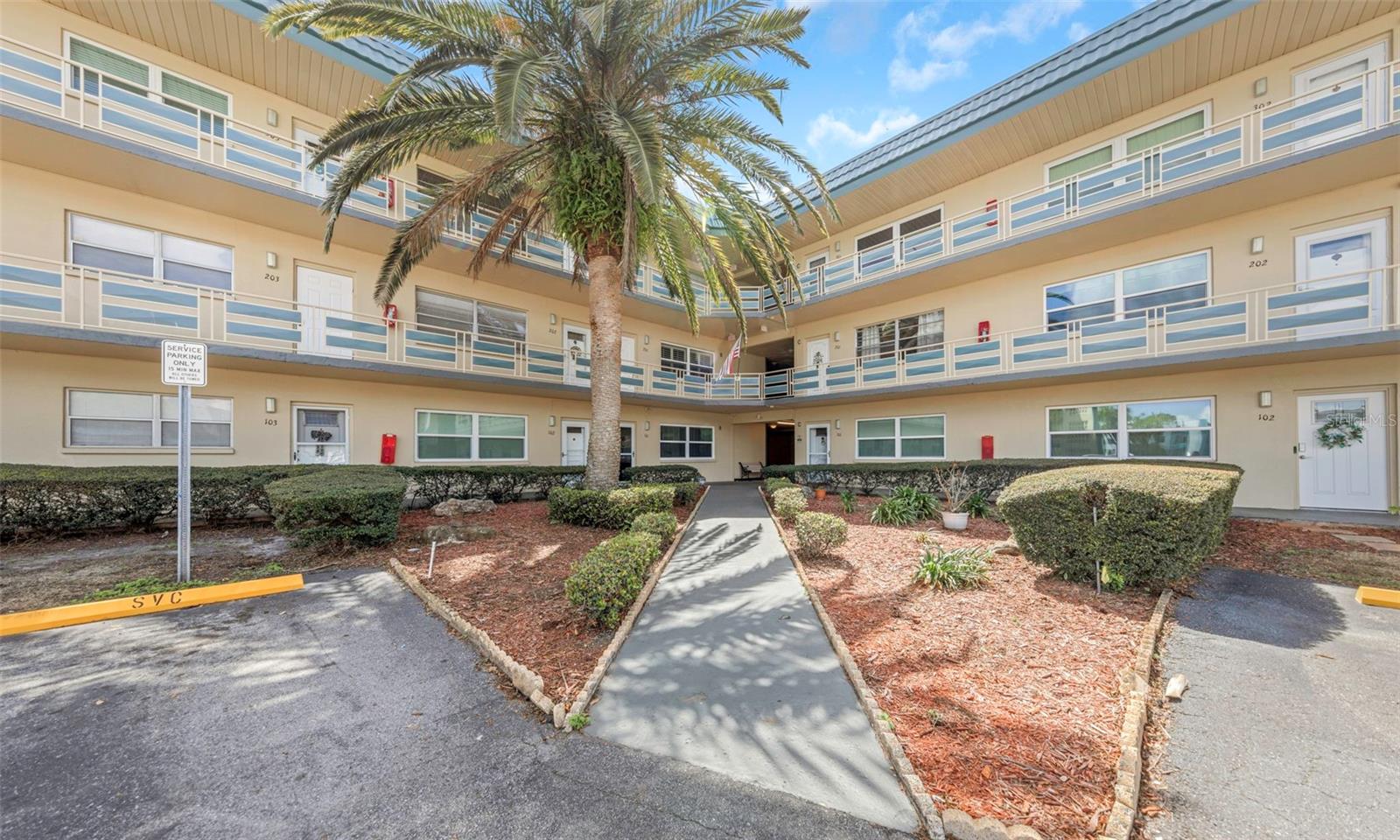 5750 80TH ST N #B-206, ST PETERSBURG, FL, 33709