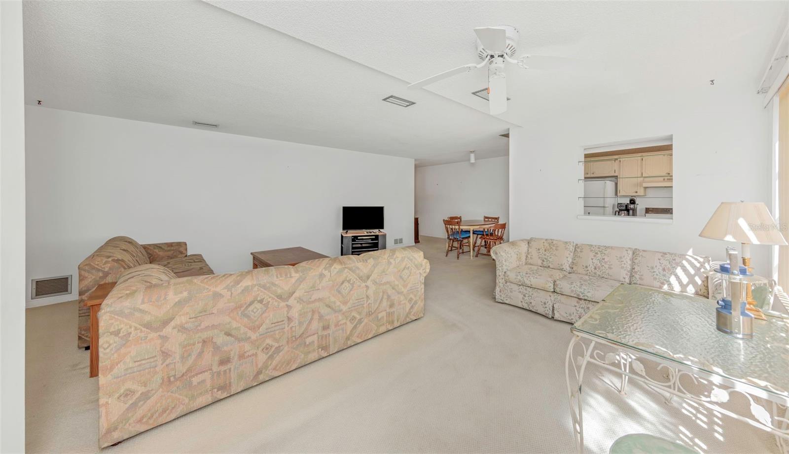 5750 80TH ST N #B-206, ST PETERSBURG, FL, 33709