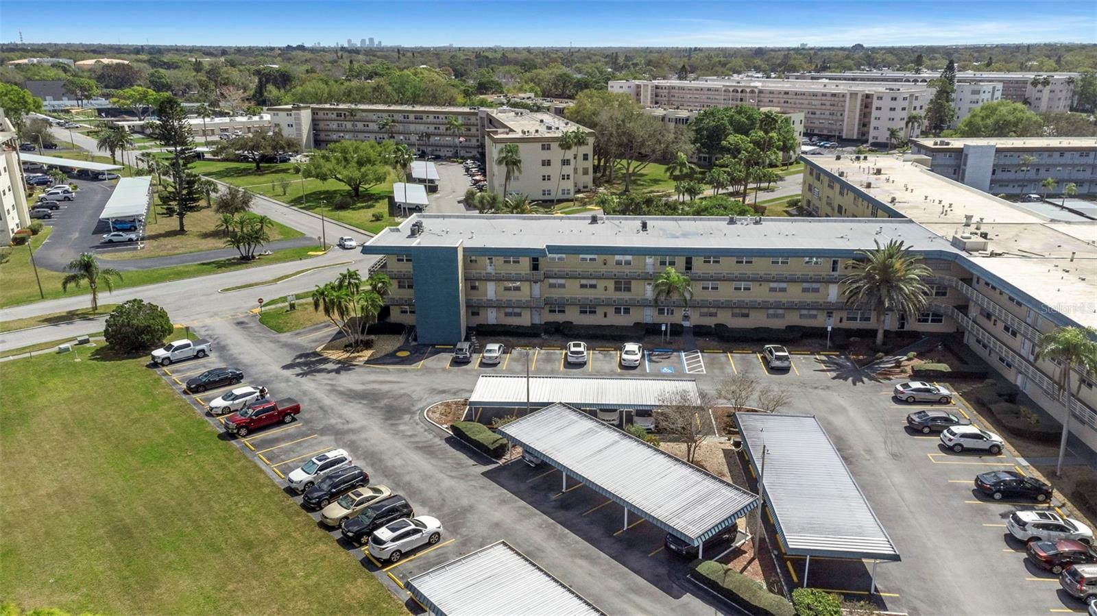 5750 80TH ST N #B-206, ST PETERSBURG, FL, 33709