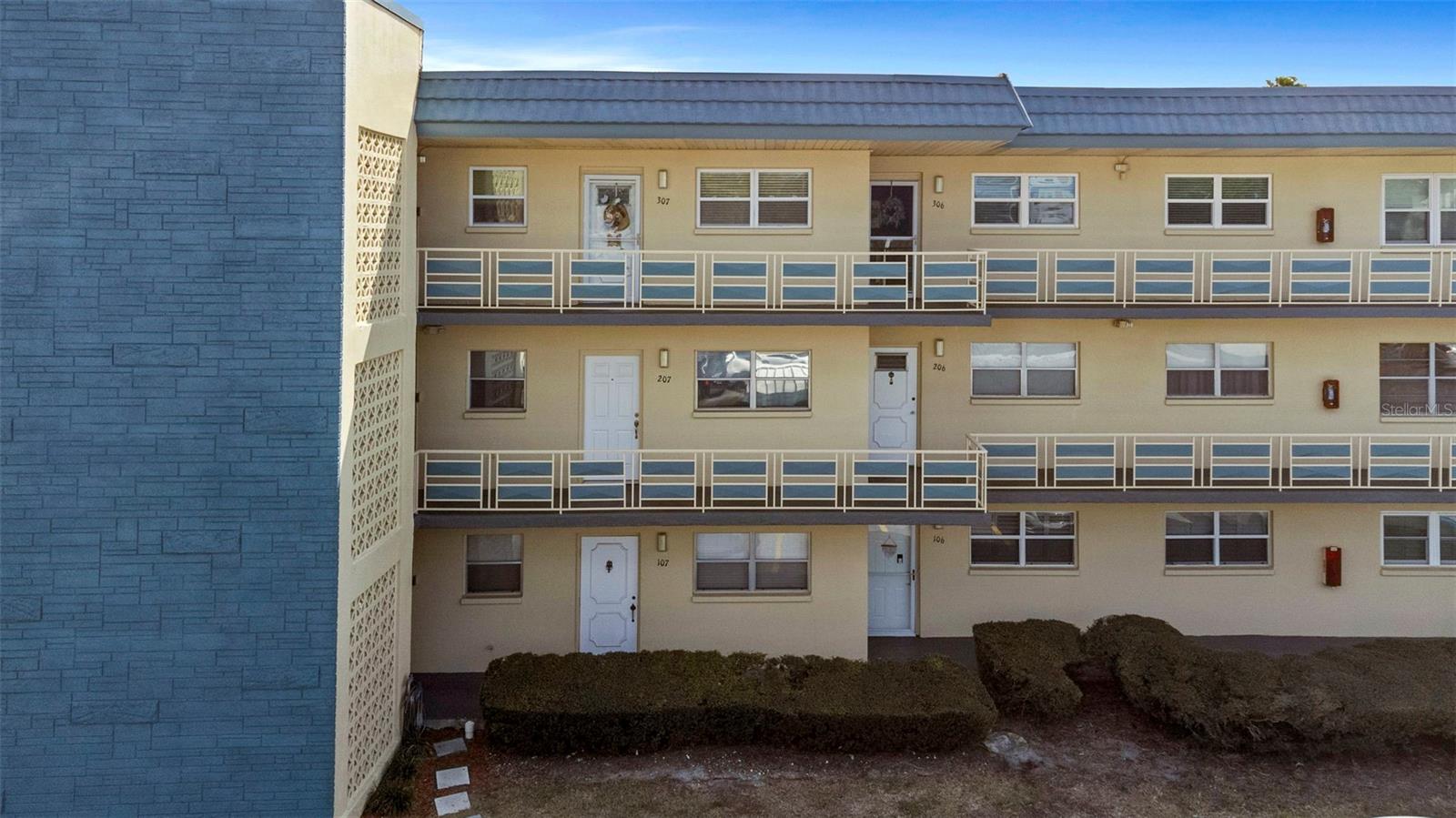 5750 80TH ST N #B-206, ST PETERSBURG, FL, 33709