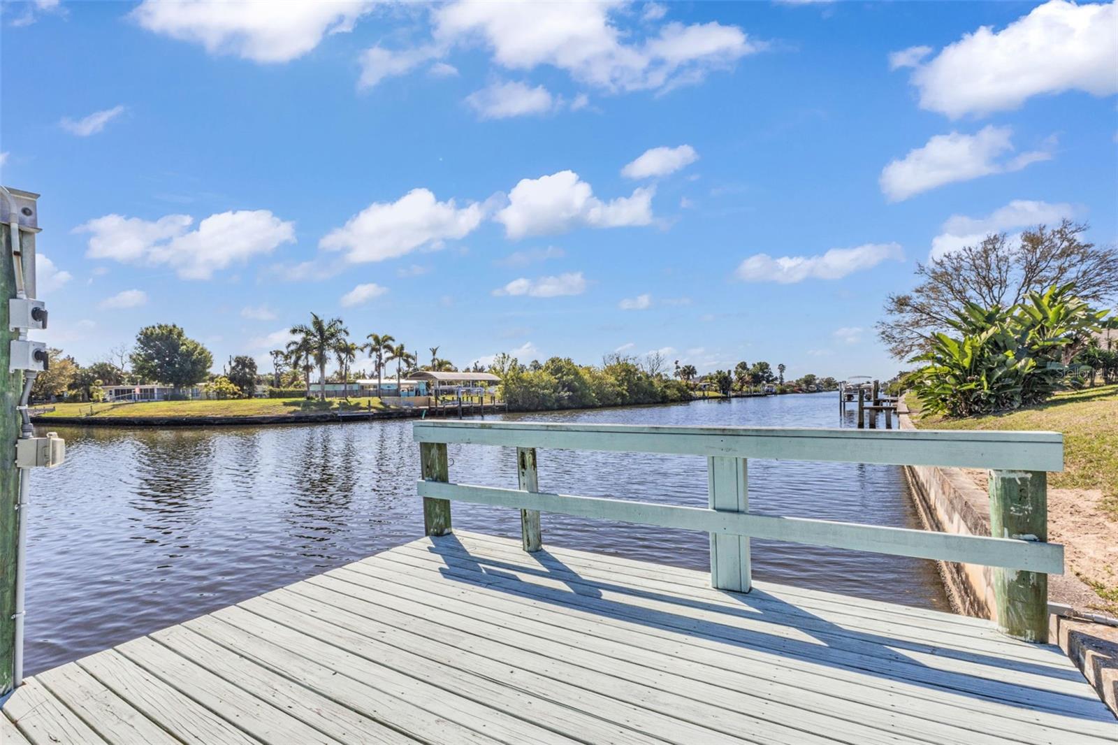 137 BEDFORD DR NE, PORT CHARLOTTE, FL, 33952