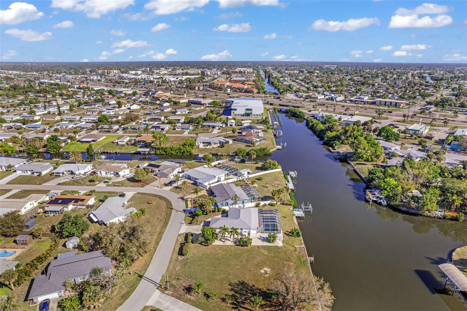 137 BEDFORD DR NE, PORT CHARLOTTE, FL, 33952