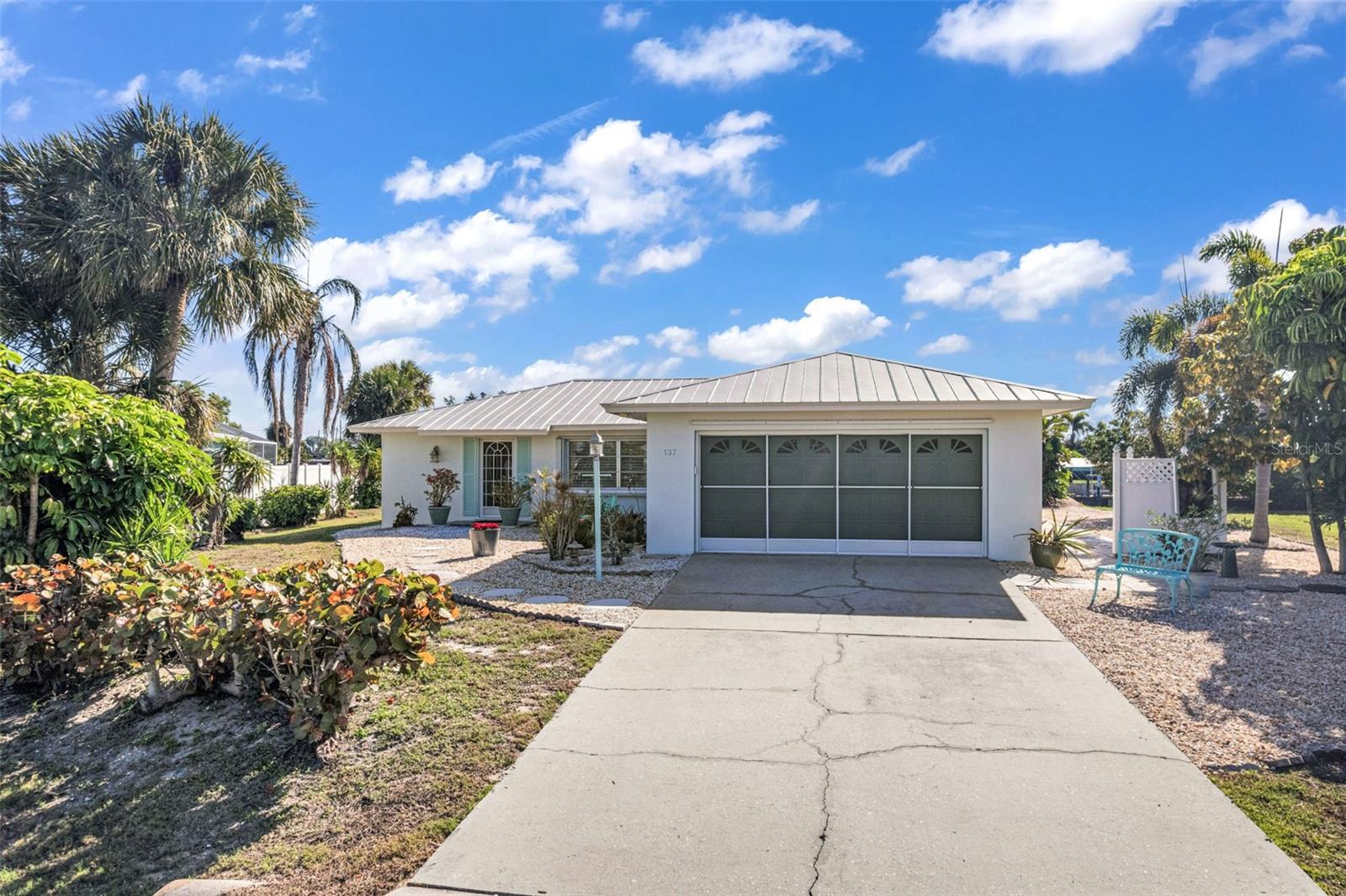 137 BEDFORD DR NE, PORT CHARLOTTE, FL, 33952