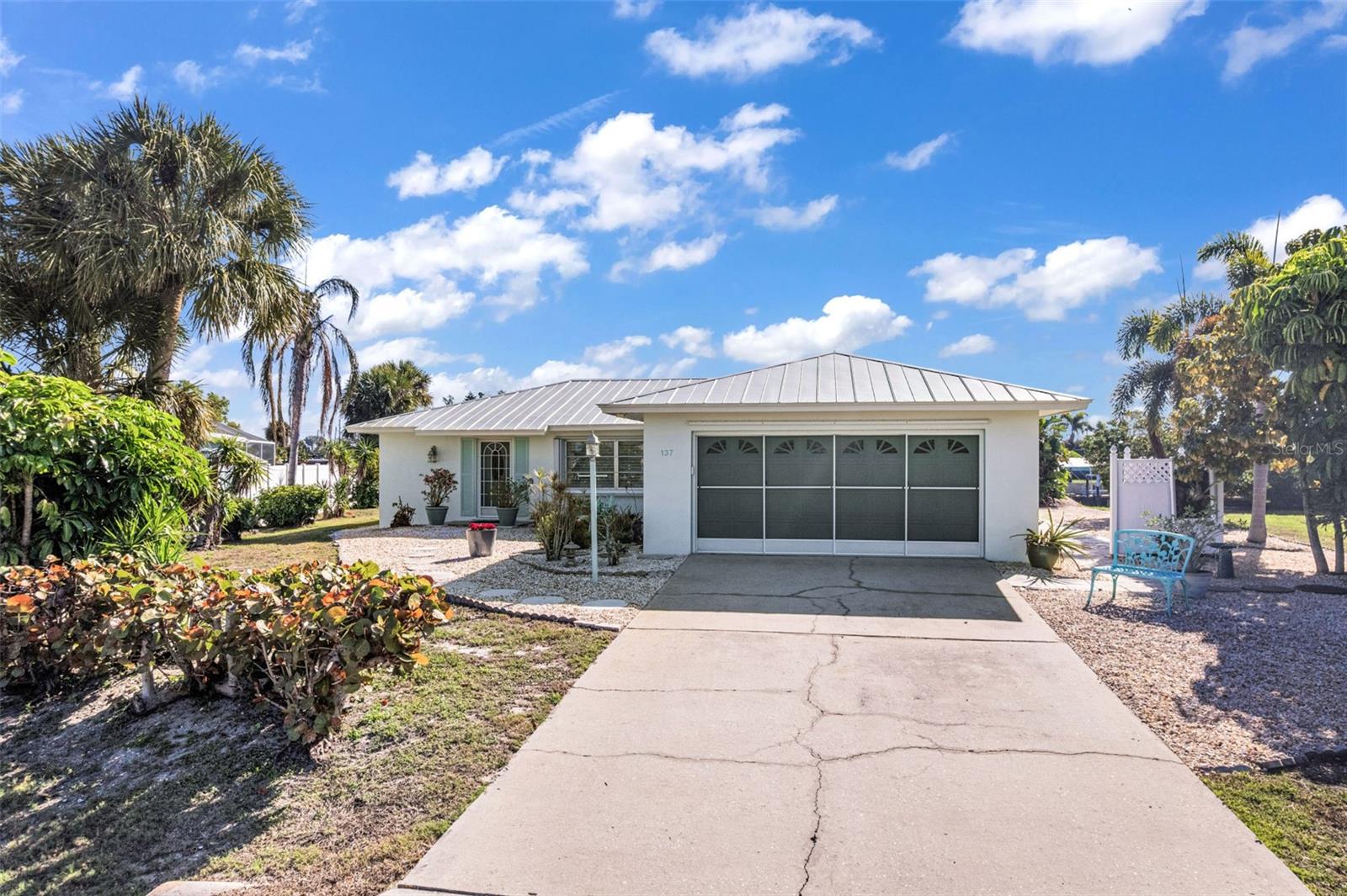 137 BEDFORD DR NE, PORT CHARLOTTE, FL, 33952