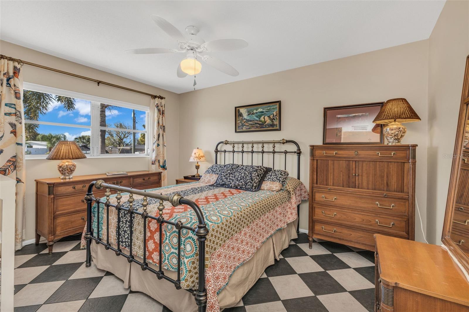 137 BEDFORD DR NE, PORT CHARLOTTE, FL, 33952
