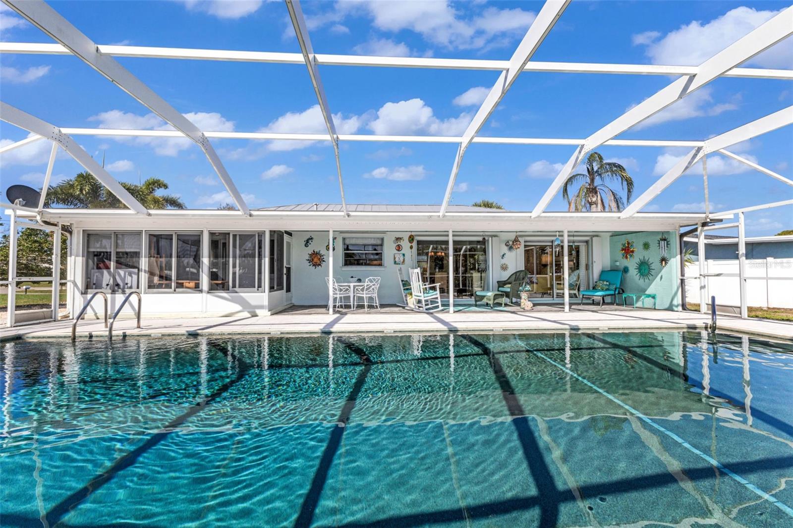137 BEDFORD DR NE, PORT CHARLOTTE, FL, 33952
